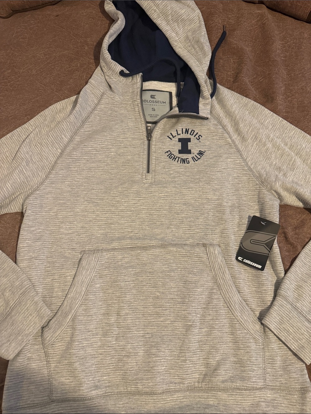 Colosseum Heather Gray Illinois Fighting Illini Quarter-Zip Hoodie Men’s Small
